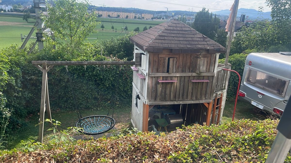 Spielhäuser: Spielhaus Kinder 0-15 – Gebraucht aus Oftringen von light