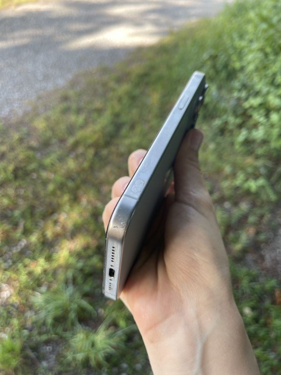 Apple Handys / Smartphones: iPhone 15 Pro Max 256gb – Defekt aus Zürich von kuk_s8v5 2