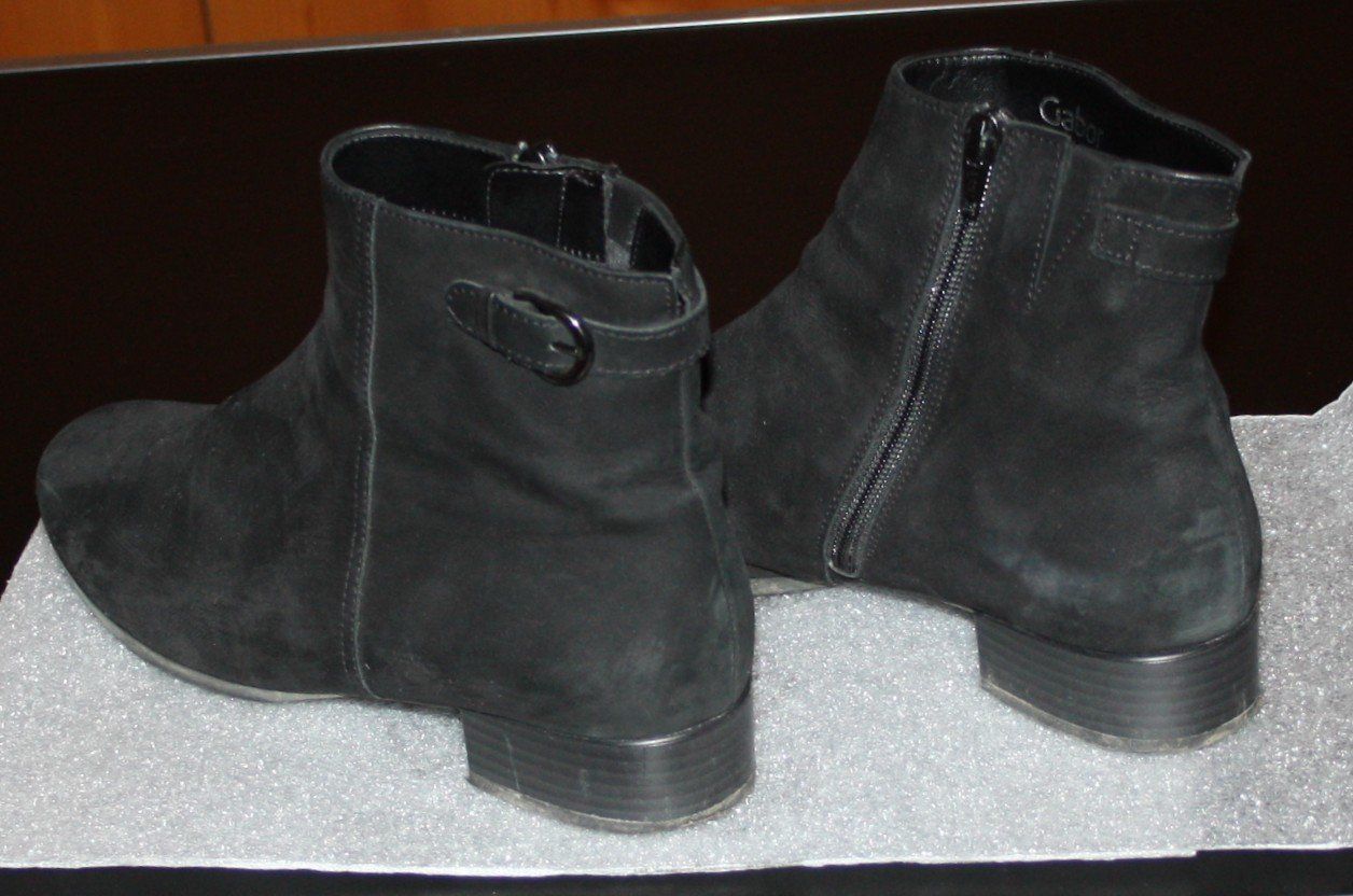 Scarpe da donna: Stiefeletten GABOR schwarz Gr. 7 – Usato da Flüelen venduto da DiversicumAccessoire 3