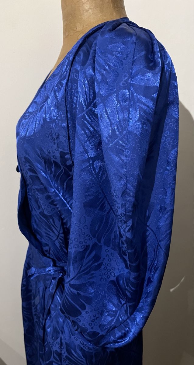 Vestiti: Robe en soie vintage  – Usato da St-Pierre-Clages venduto da ste_xk6p 5