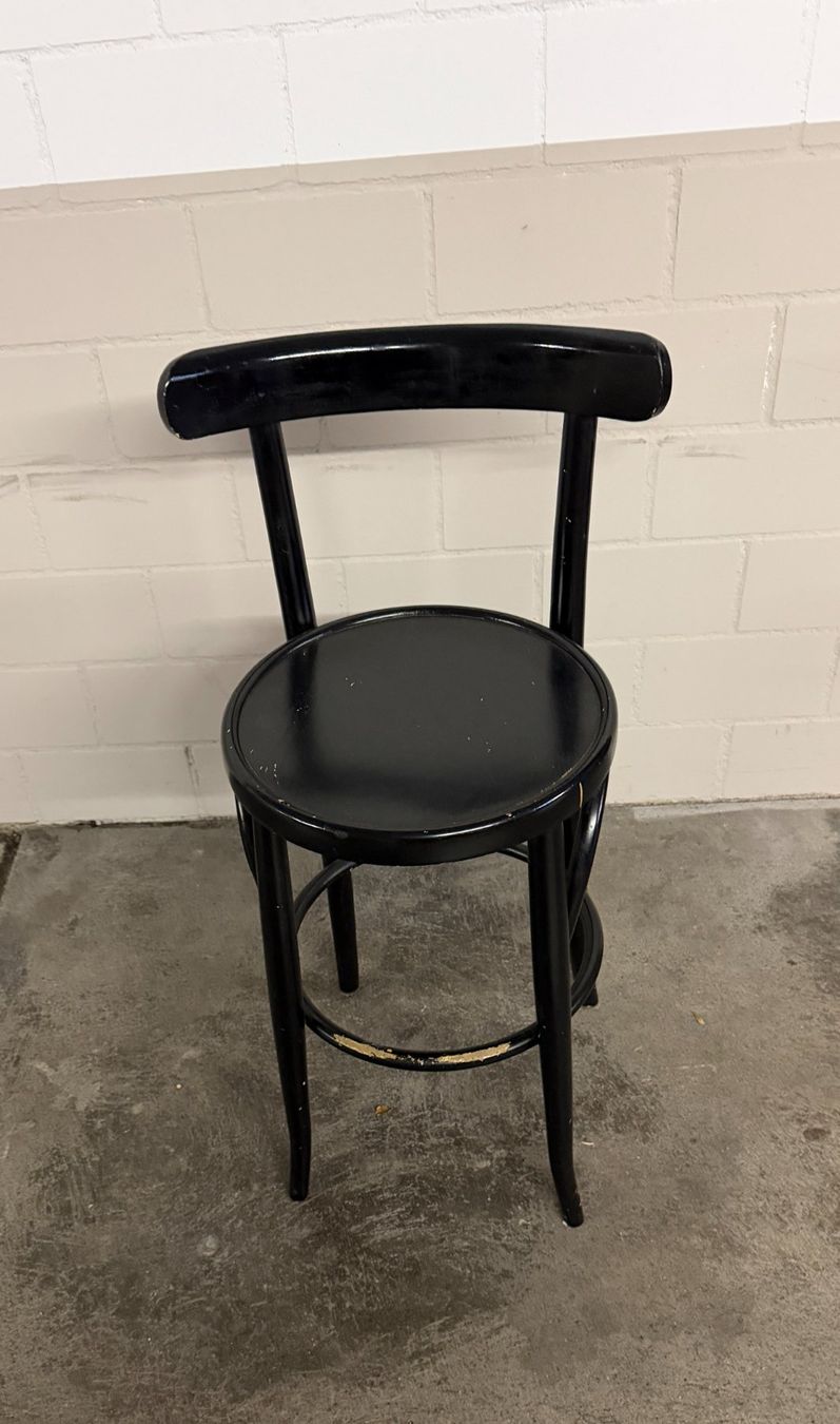 Hocker: Barhocker Holz schwarz Sitz Hocker Bartisch Stuhl gebraucht – Gebraucht aus Nussbaumen AG von olitech5415