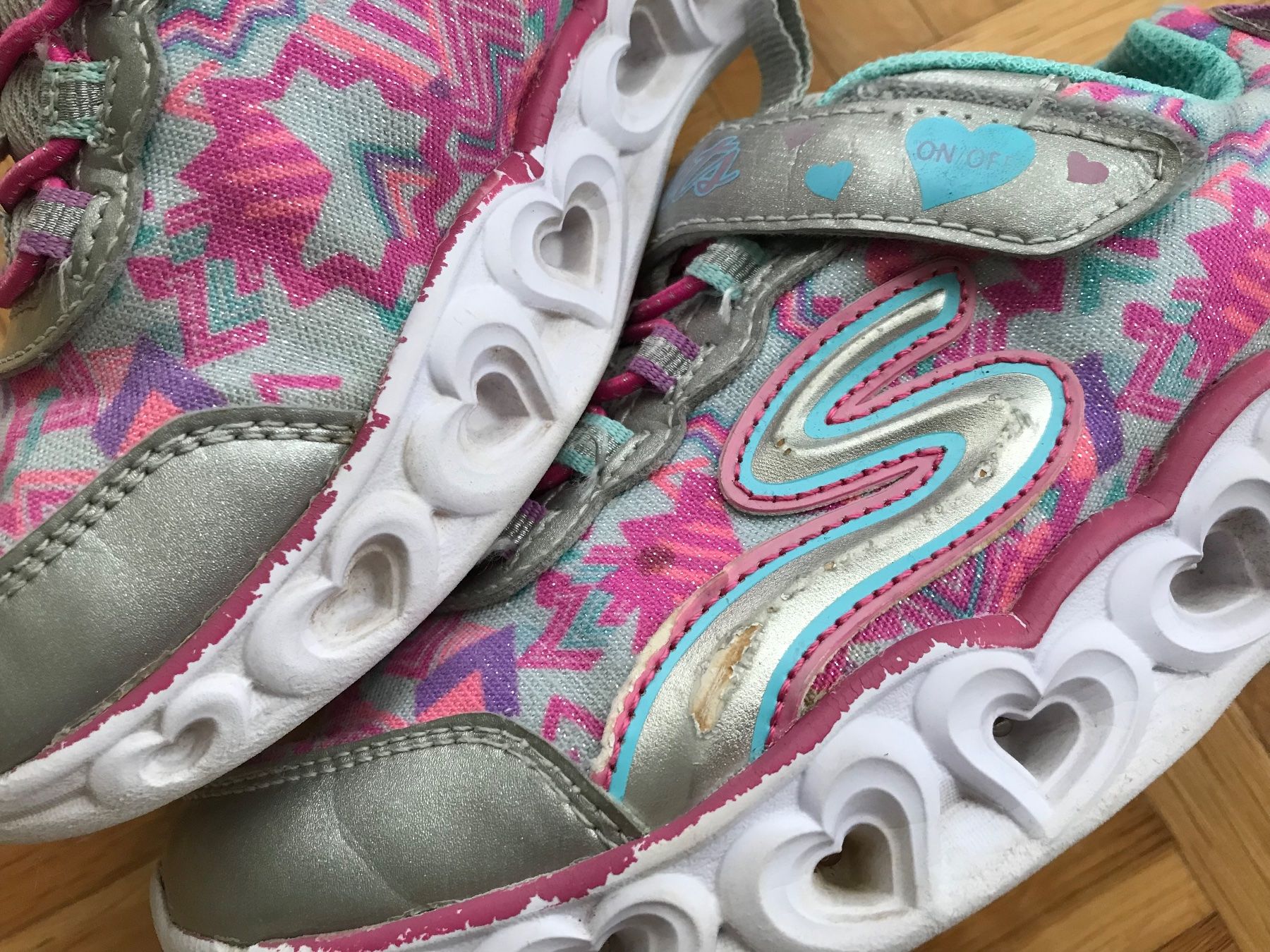 Skechers Scarpe per ragazze: Turnschuhe von Skechers Grösse 33 – Usato da Emmenbrücke venduto da Hathor123 4
