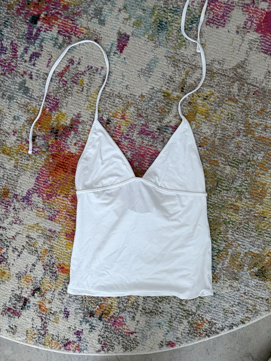 Weekday Top: Neckholder Weekday – Nuovo (secondo la descrizione) da Sevelen venduto da sarah_selina