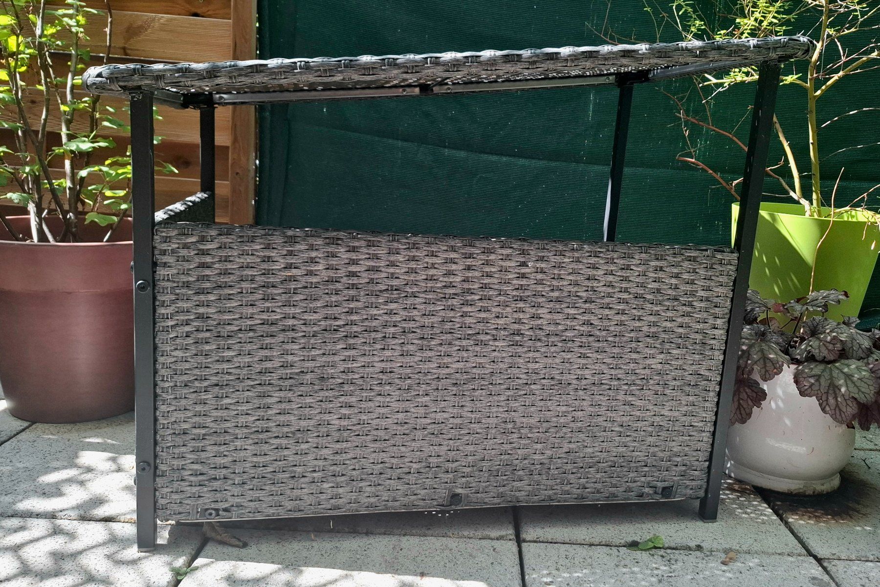 Liege- & Schlafplätze: Niche abri extérieur pour chien – Gebraucht aus Troinex von adelineac 2