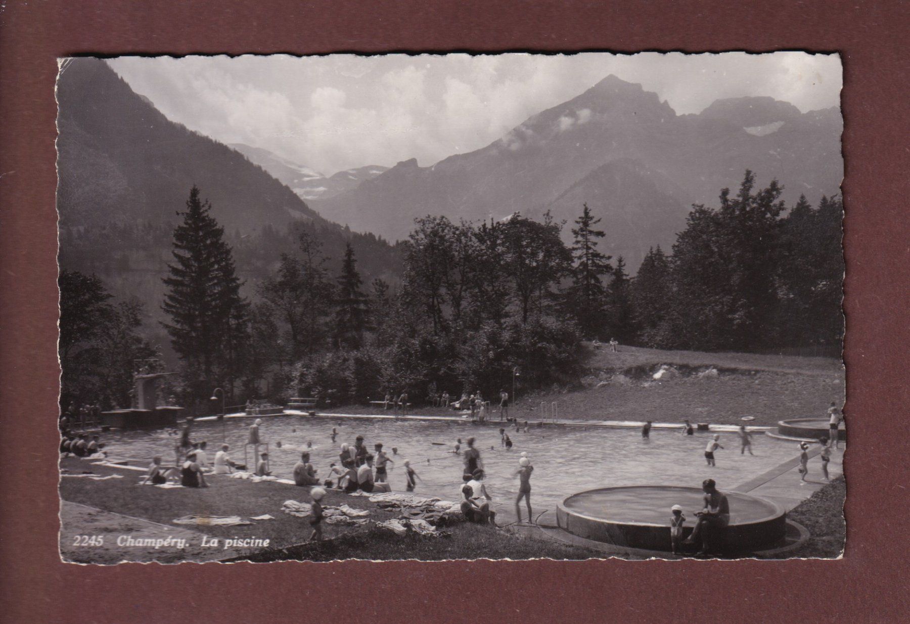 Cartoline postali: CHAMPERY - La Piscine - 1944 // pli d'angle // – Usato da Pully venduto da nicecards-shop