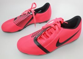 Chaussures de footbal Nike Phantom  t. 37.5