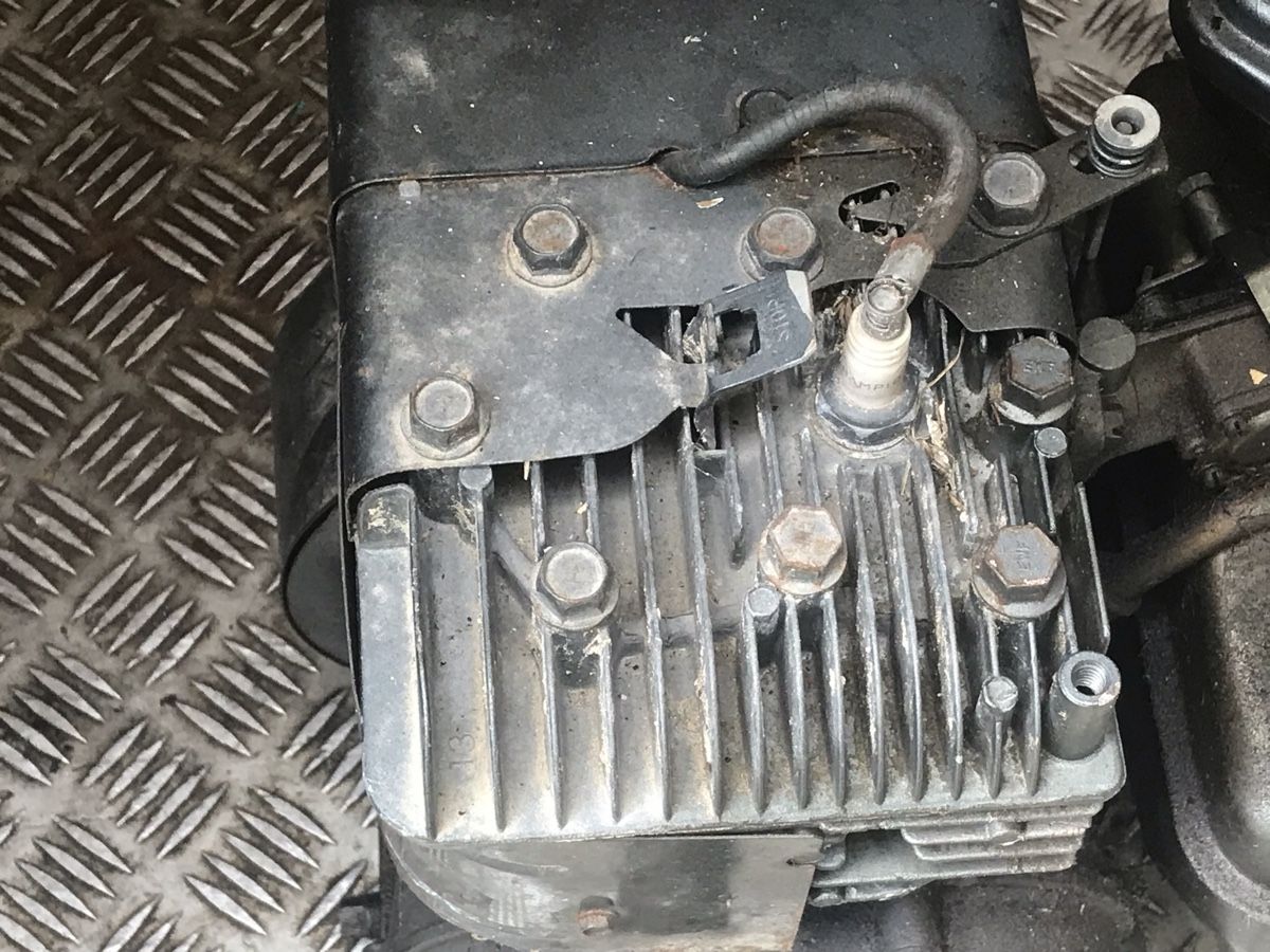 Motori: Briggs&Stratton Motor 206cc, 5 PS, defekt – Usato da Balterswil venduto da Jeko1967