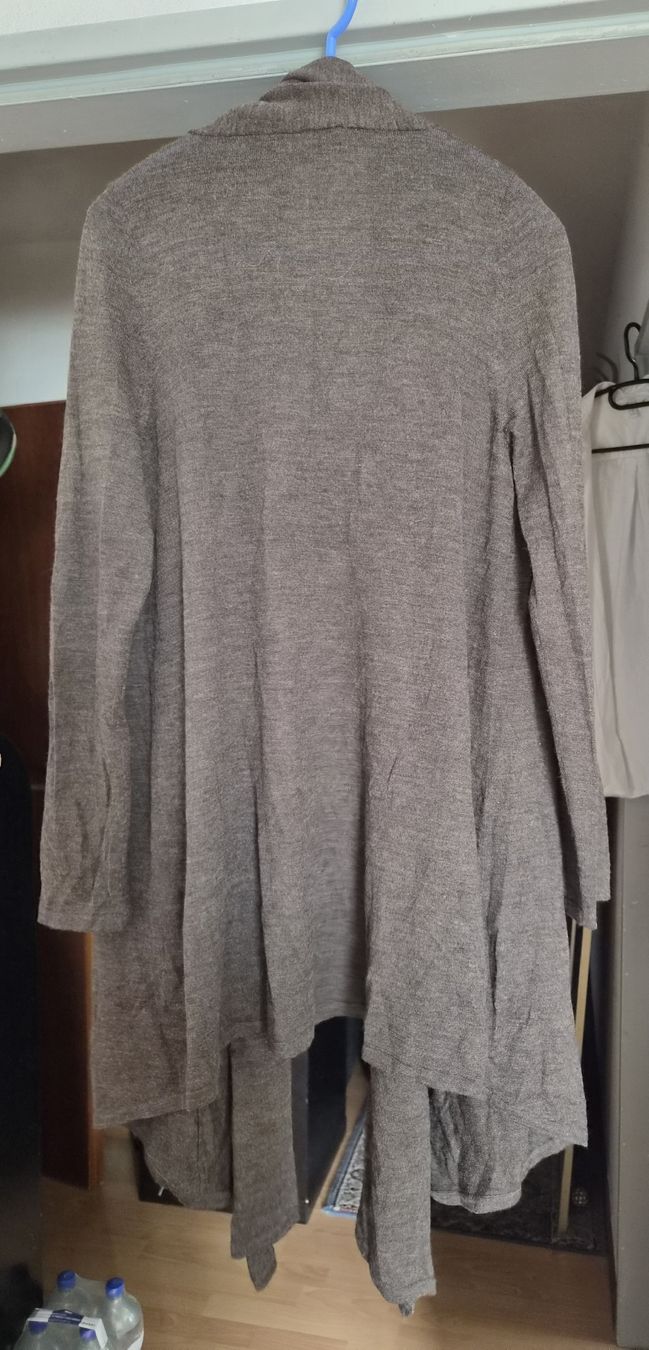Giacche: passport Strickjacke Gr. 38 – Usato da Frenkendorf venduto da Moon111 1