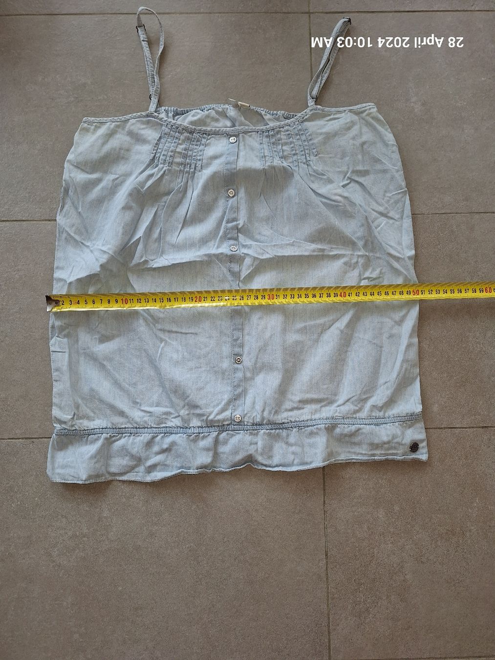 Lee Camicette: Bluse Lee couper – Usato da Marin-Epagnier venduto da Natasa82