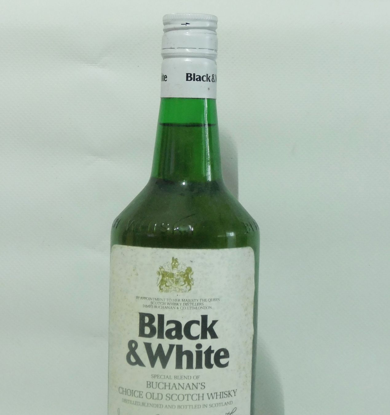 Bevande alcoliche: Black and White Scotch Whisky 1971s – Nuovo (secondo la descrizione) da Emmenbrücke venduto da Ulisse-22 1