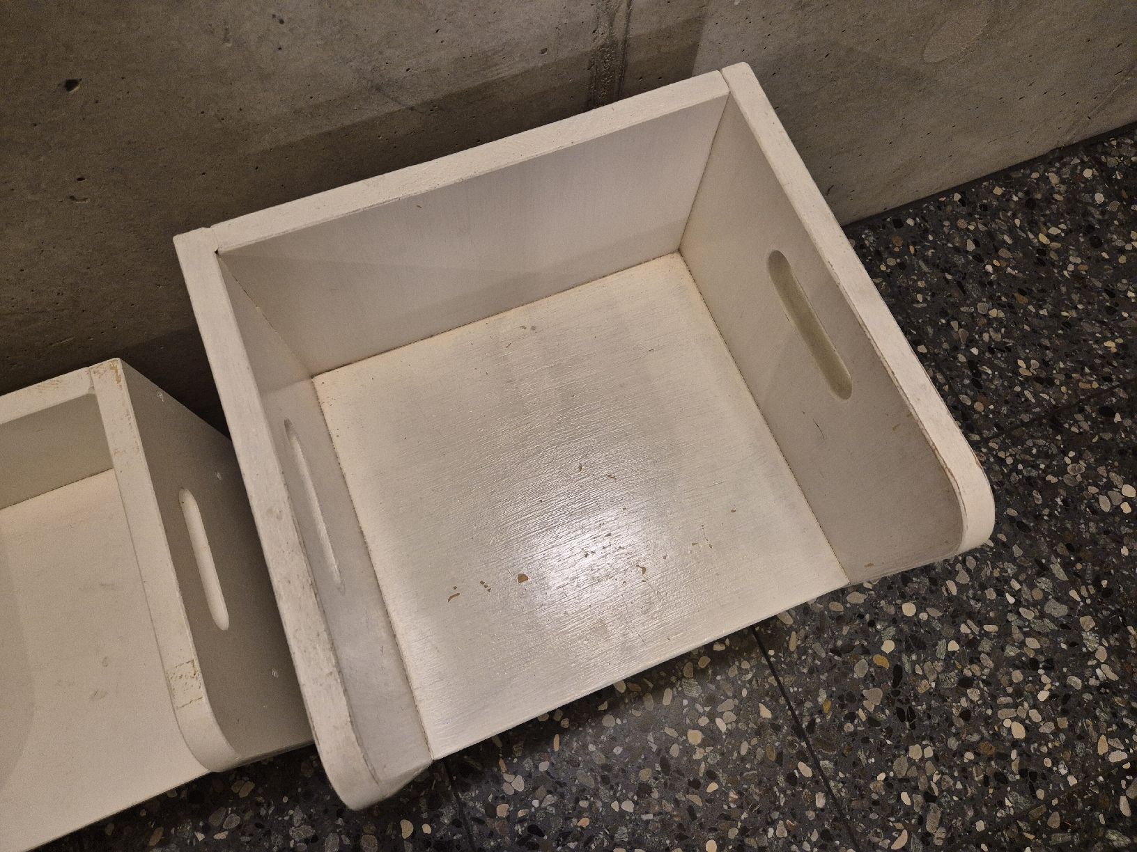 Tavoli: Kindertisch/Hocker von Manine Montessori – Usato da Zürich venduto da Emlet 2