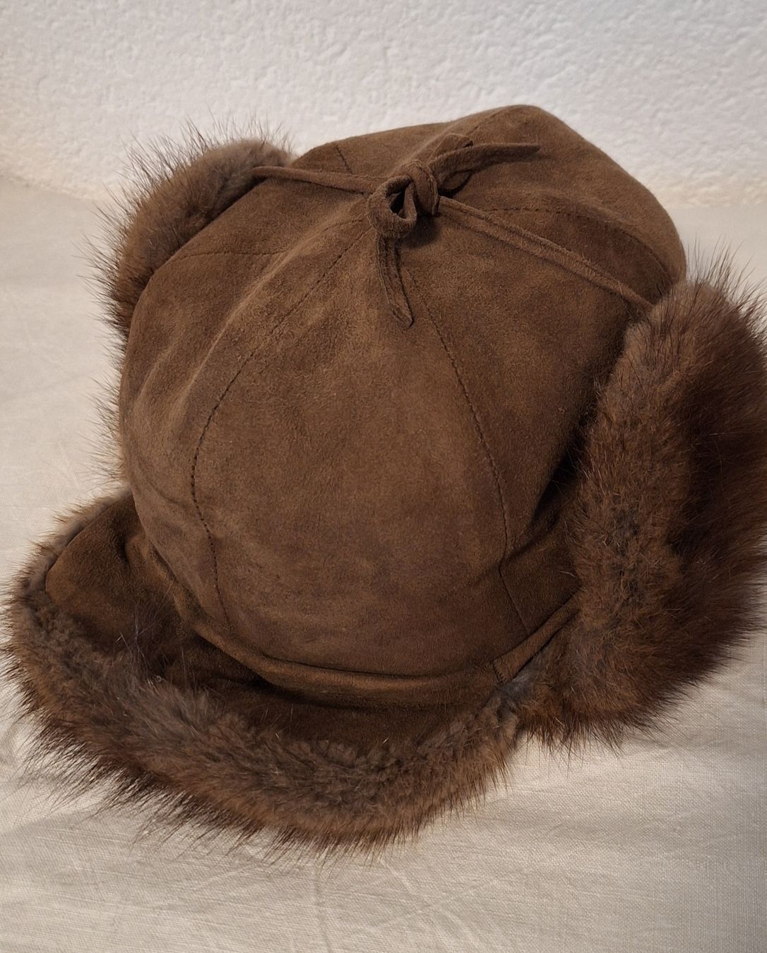 Copricapi, berretti & cappellini: Leder / Fell Mütze – Usato da Härkingen venduto da Dialy