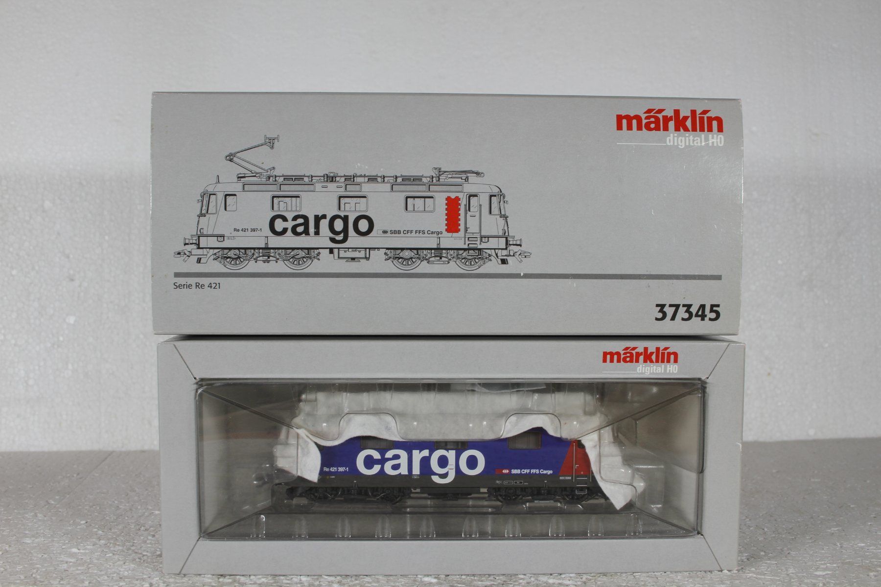 Märklin Modelleisenbahnen: Märklin 37345 SBB Cargo Re 421, Re 4/4 – Neu (gemäss Beschreibung) aus Triesen von cor_62ts 9
