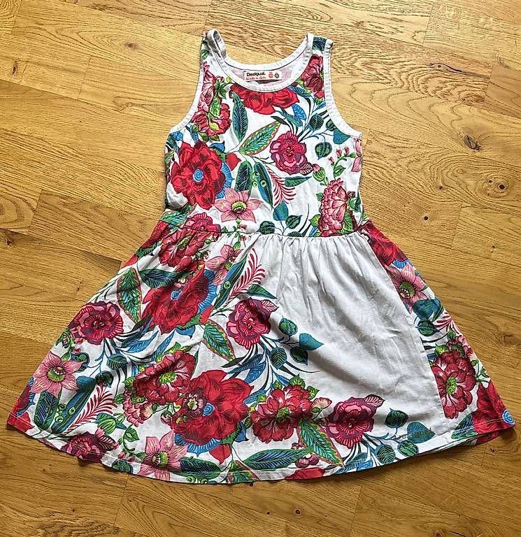 Desigual Vestiti & Gonne: Kleidli Desigual 146/152 – Usato da Dottikon venduto da Skyylark
