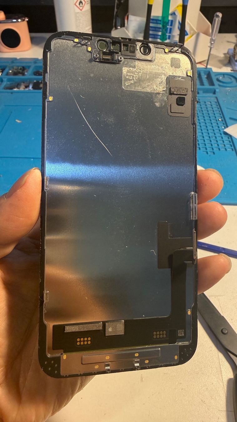 Apple Telefoni cellulari / Smartphones: Écran original iPhone 14 partiellement abîmé – Difettoso da Morges venduto da DA-repa 4