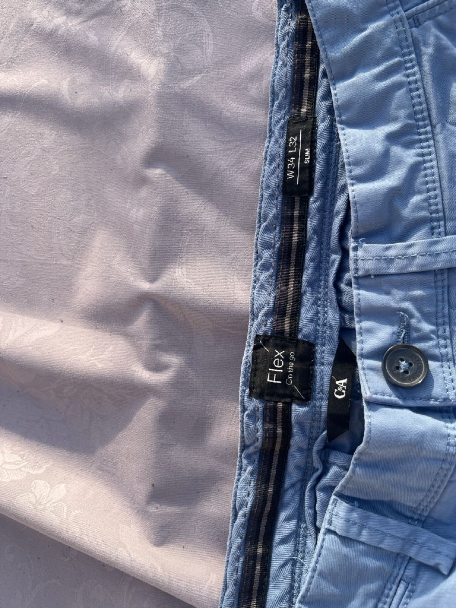 C&A Pantaloni: C&A Flex Chino Hose Hellblau, Gr. 34/32 – Usato da Seon venduto da AndreasD78 1