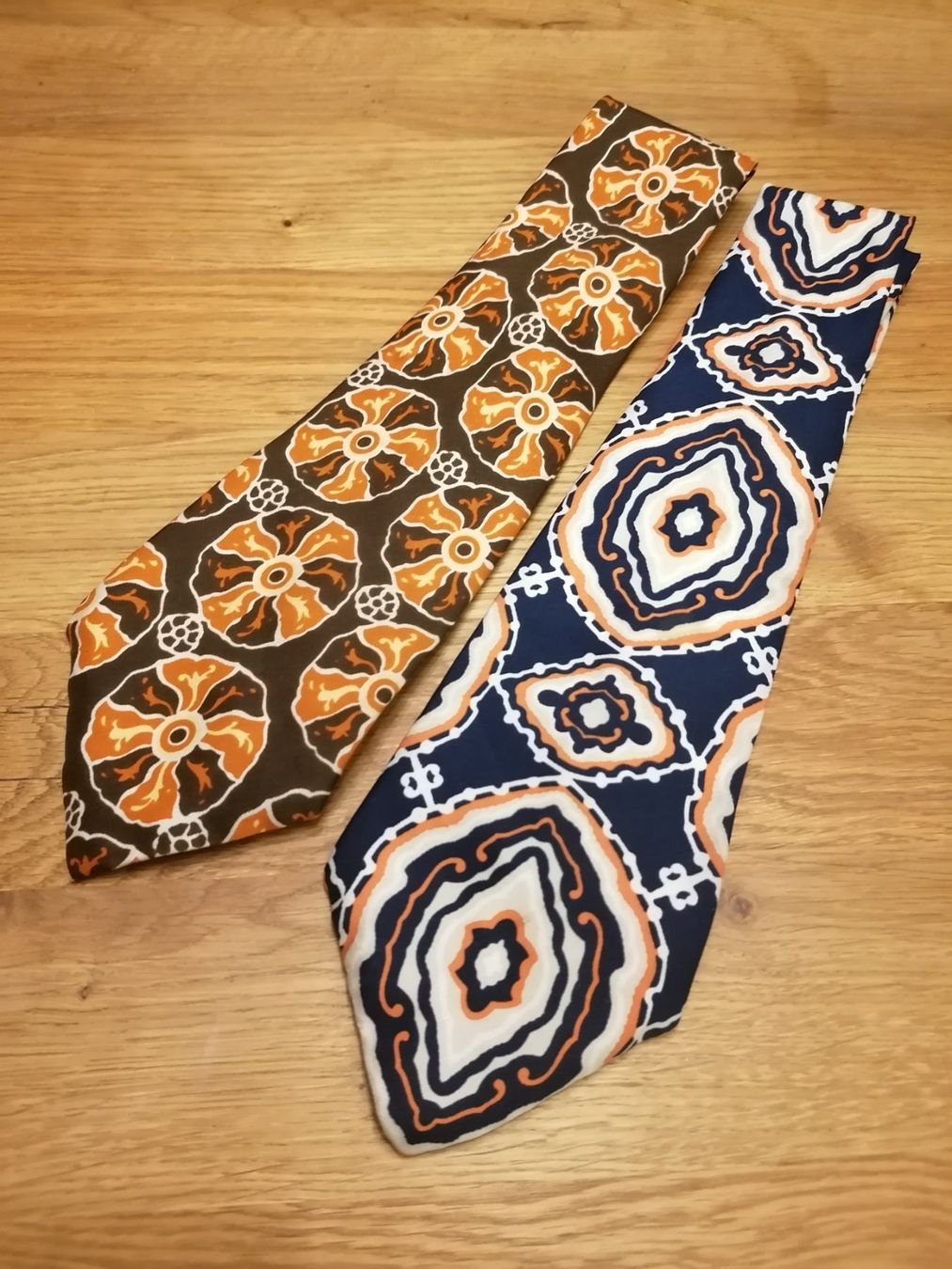 Cravatte: Excelsior Krawatte, Terital Polyester - 2 Stk.- Nr.325 – Usato da Basel venduto da vintagecollector 1
