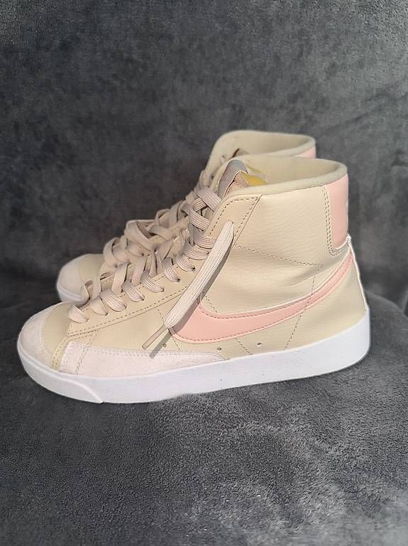 Scarpe da donna: Nike Blazer Mid 77 Damen  Grösse 39 – Usato da Münchenstein venduto da lil_29nm 2