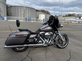 Harley-Davidson Street Glide FLHXS