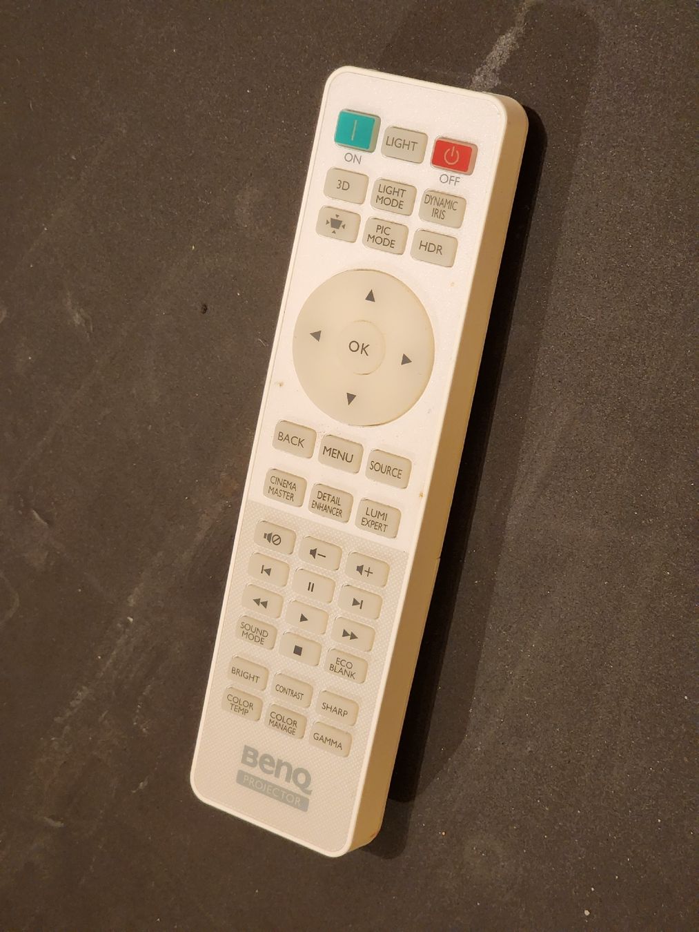 BenQ Videoprojektoren: BenQ Projektor TK800M Digital Projektor – Gebraucht aus Ehrendingen von Ma1900 4