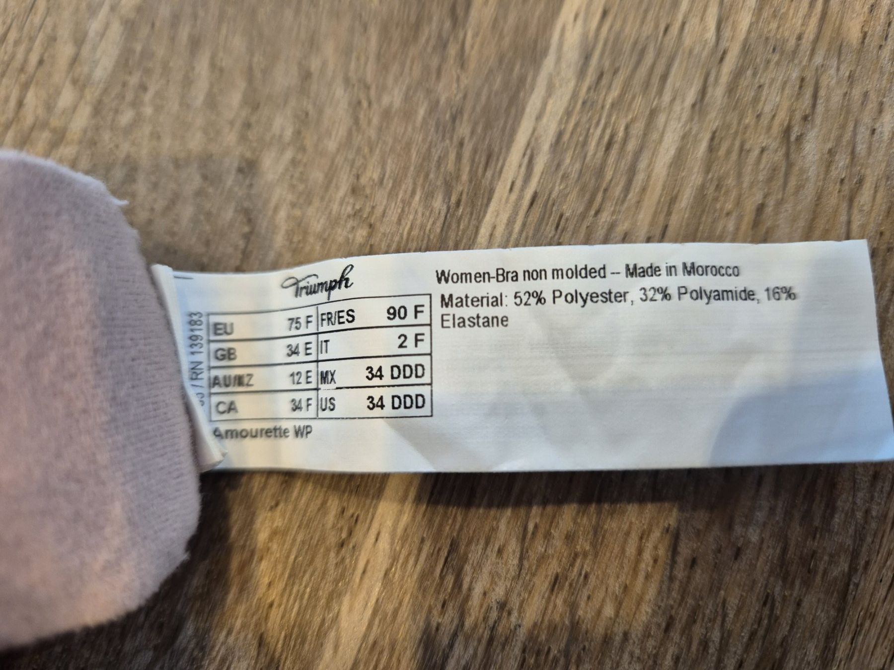Triumph Altra biancheria intima: 2 BHs von Triumpf – Usato da Zell LU venduto da CodeRebellion 2