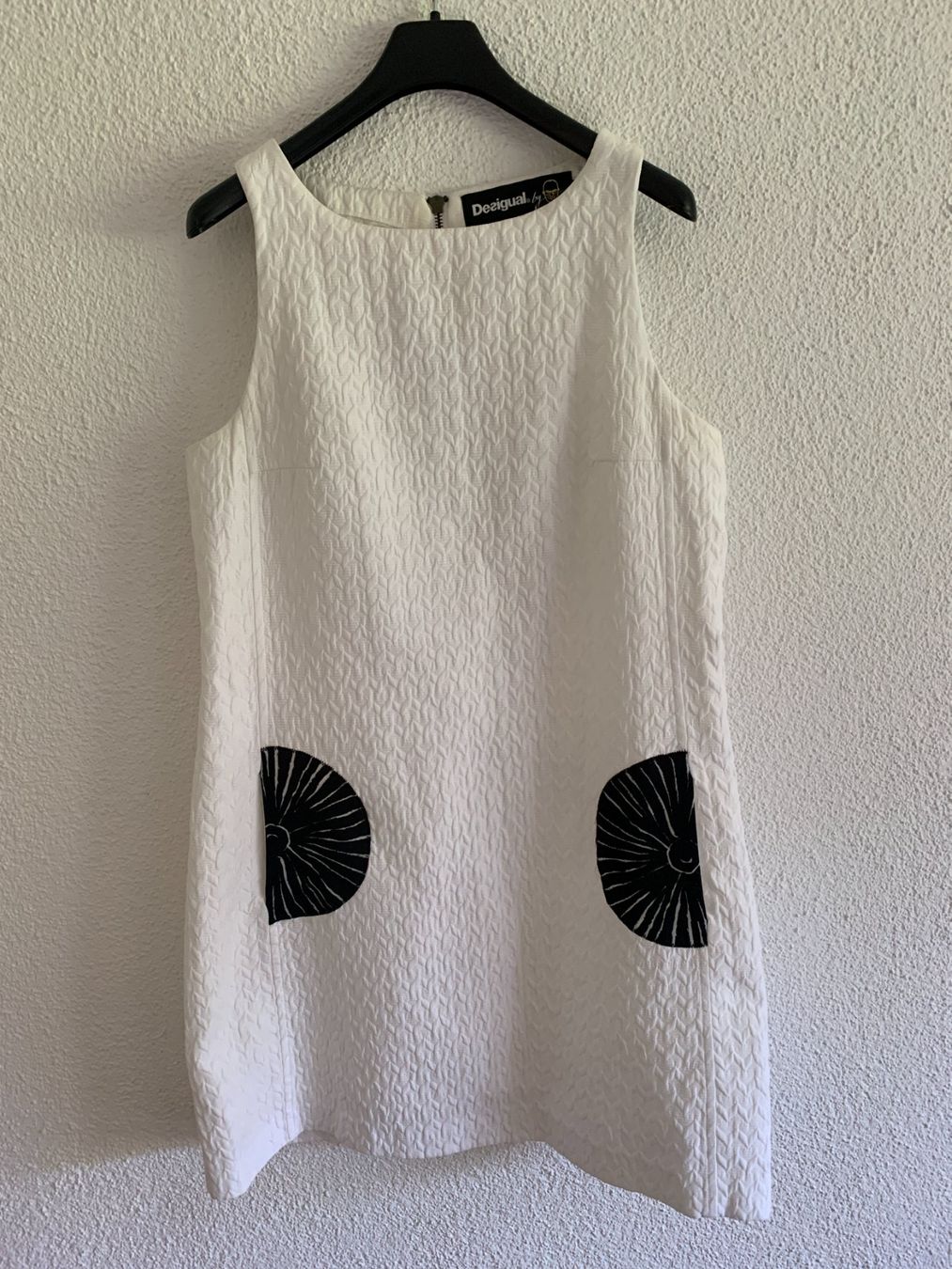 Desigual Vestiti: Kleid Desigual weiss Grösse 40 – Usato da Rengg venduto da kindle02
