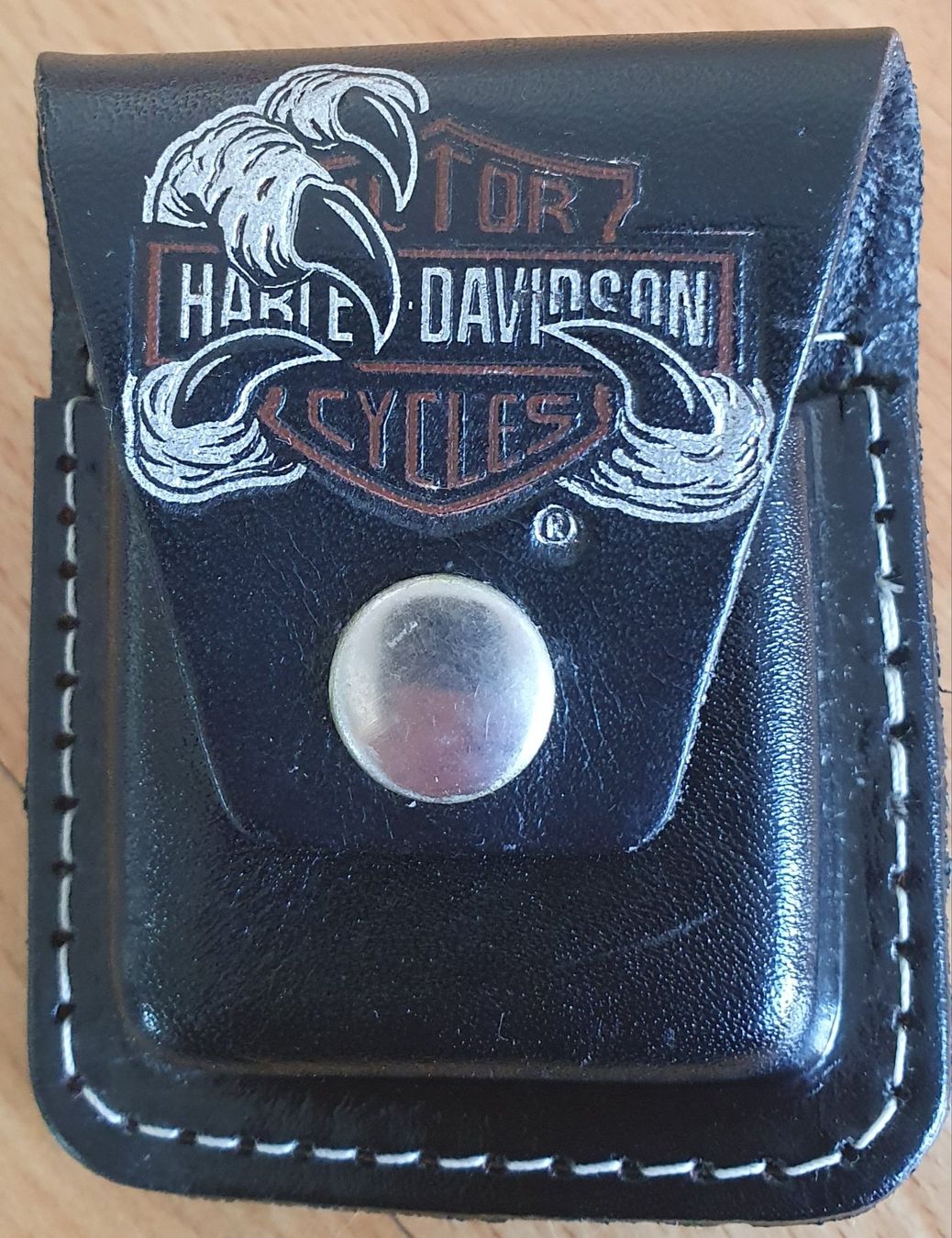 Altri Prodotti per fumatori: Harley Davidson Zippo Leder Case Krallen 90er – Usato da Bern venduto da Llu