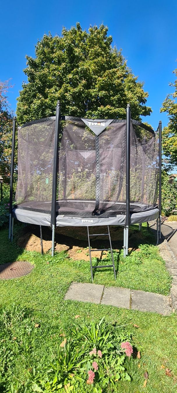 Trampolini: Trampolin Titan – Usato da Oberkirch LU venduto da japansoul 1