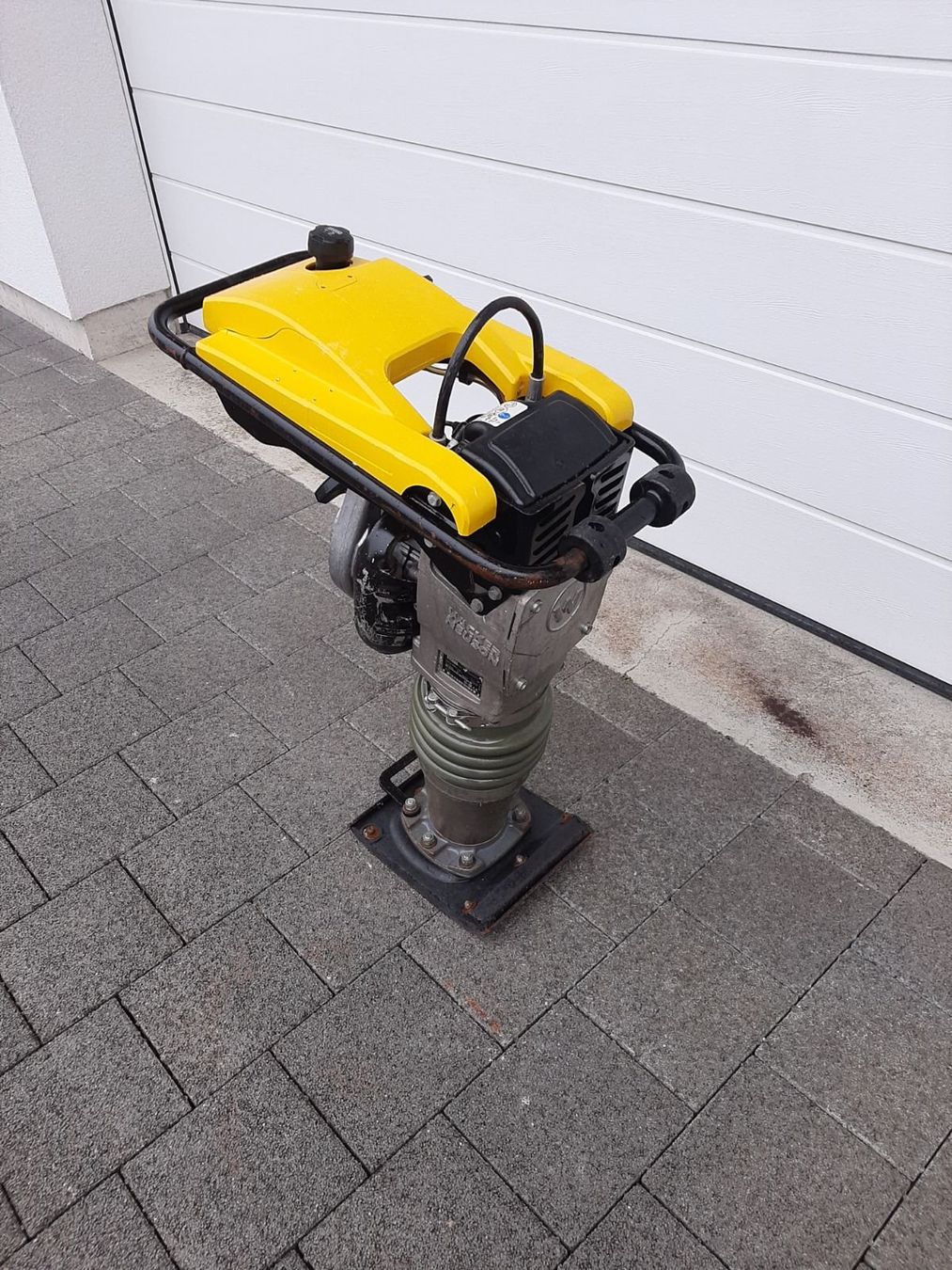 Wacker Neuson Tutte le macchine: Grabenstampfer Rammer Wacker Neuson – Usato da Rain venduto da Kleinmoto 1