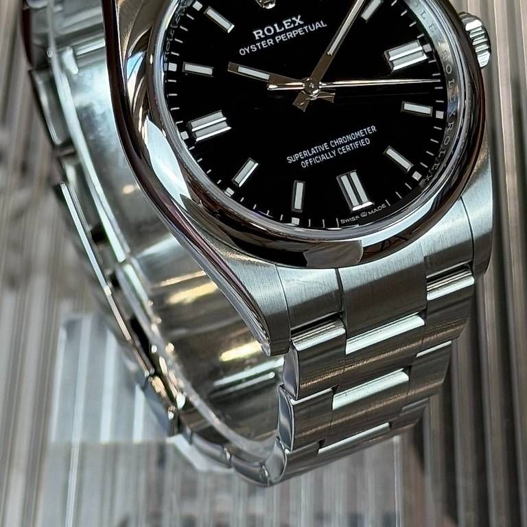 Orologi: Rolex Oyster Perpetual 36mm 126000 – Usato da Genève venduto da minty.watches 6