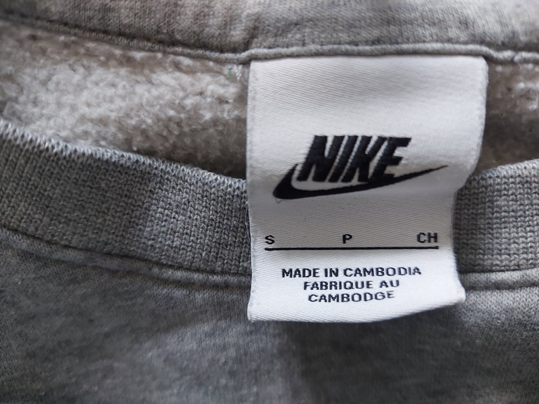 Nike Maglioni & Felpe: Nike Pullover und Hoodies Set Grösse S/M – Usato da Nänikon venduto da anie1973 2