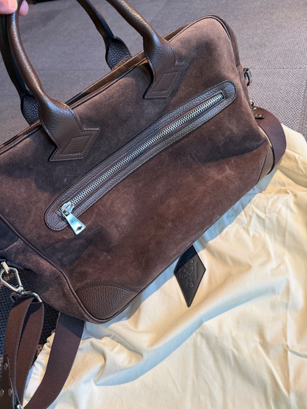 Borse: Bob Carlton weekend bag CHF 850 – Nuovo (secondo la descrizione) da Unterseen venduto da SONY-CoolGo