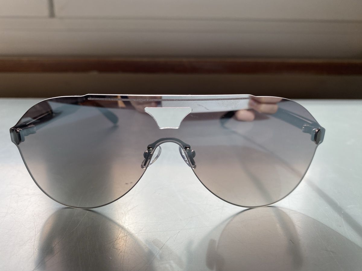 Occhiali & Lenti: Sonnenbrille mit grauen Gläsern – Usato da Zürich venduto da ann_9fv5