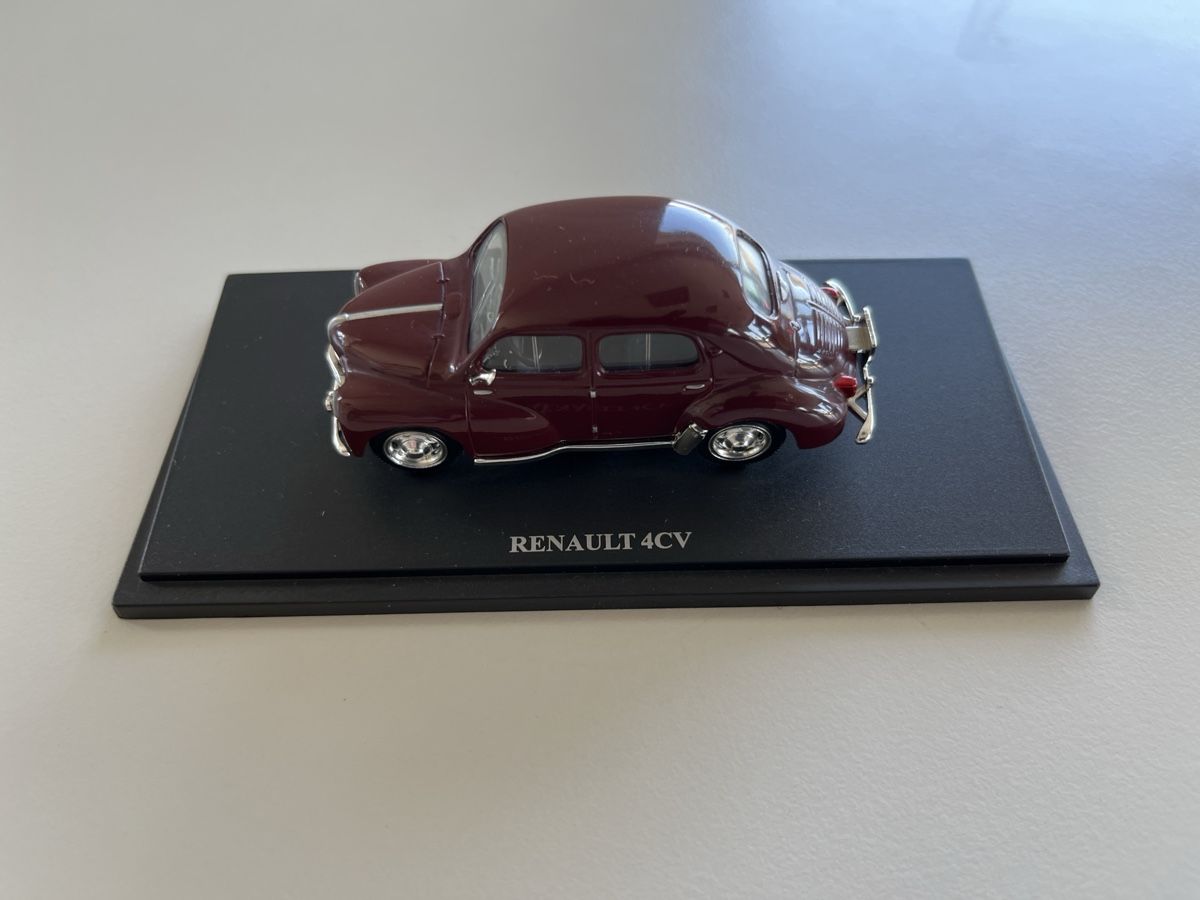 Renault Modellini d'auto: Renault 4CV Renault Heck – Usato da Kräiligen venduto da tisala 1