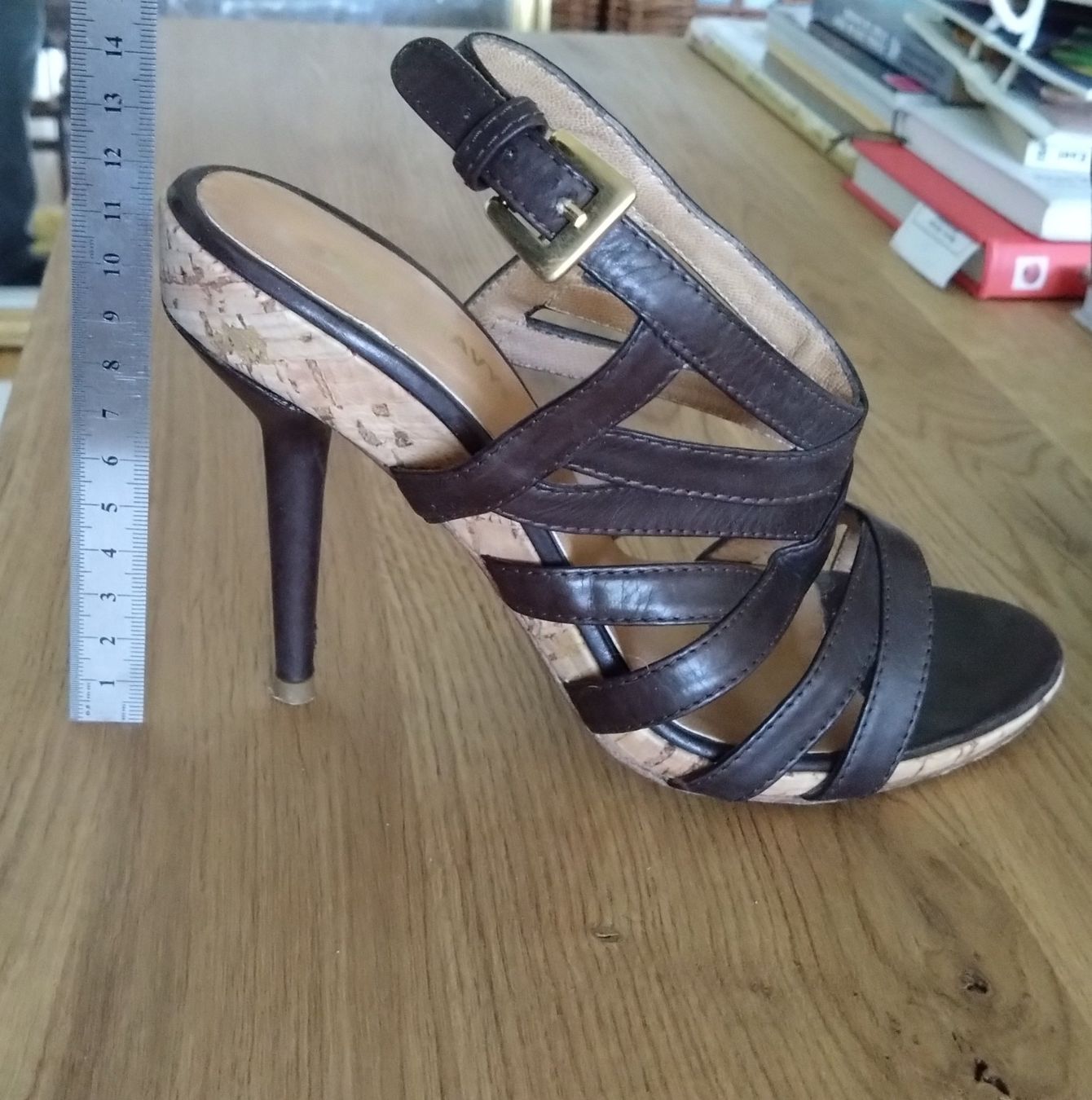 Navyboot Scarpe da donna: Navyboot Sandalen Leder Braun Gr. 37 – Usato da Fislisbach venduto da Maieriisli25 2