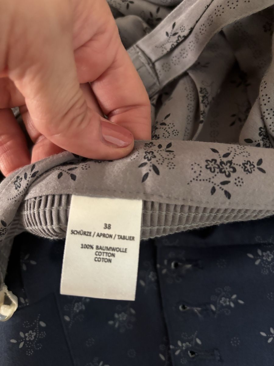 Costumi: Stockerpoint Dirndl Amalie Gr. 38 Blau/Grau – Usato da Geroldswil venduto da ele_7hkp 5