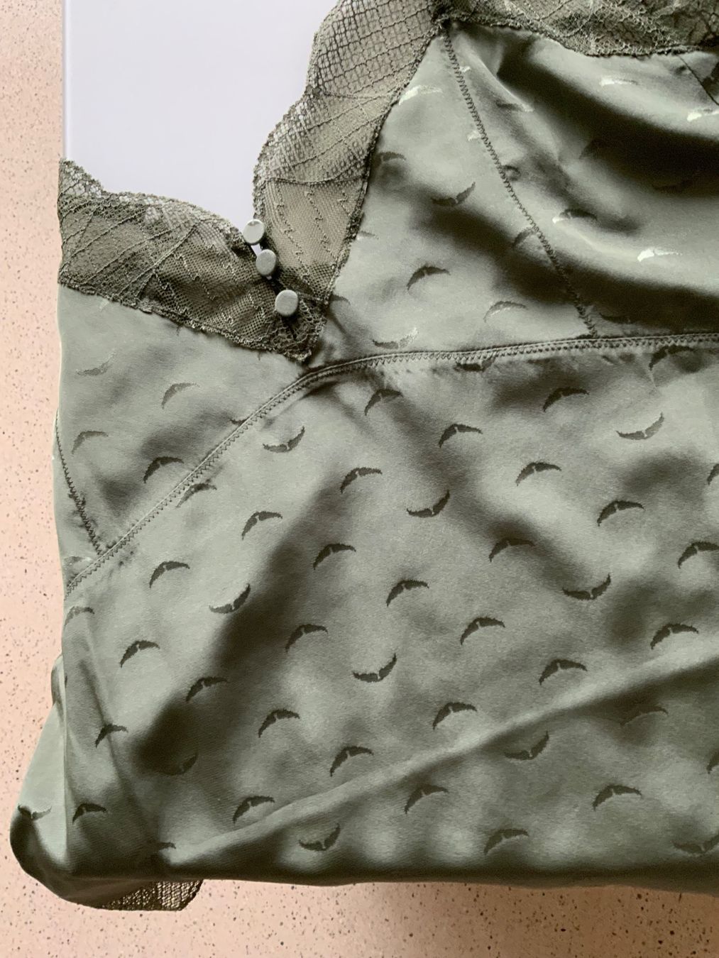 Zadig & Voltaire Top: Top Zadig und Voltaire – Nuovo (secondo la descrizione) da Uerkheim venduto da erdf