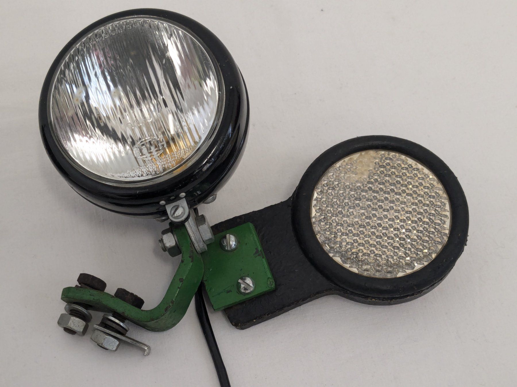 Lampade: HELLA Traktor-Lampen /  Beleuchtung – Usato da Weinfelden venduto da blaukreuz_brocki_TG 9