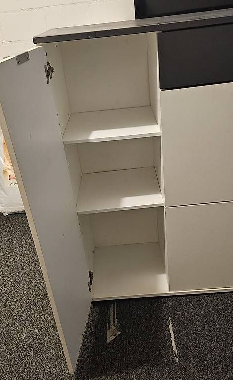 Armadi: Schuhschrank – Usato da Veltheim AG venduto da mev_w9xd 1
