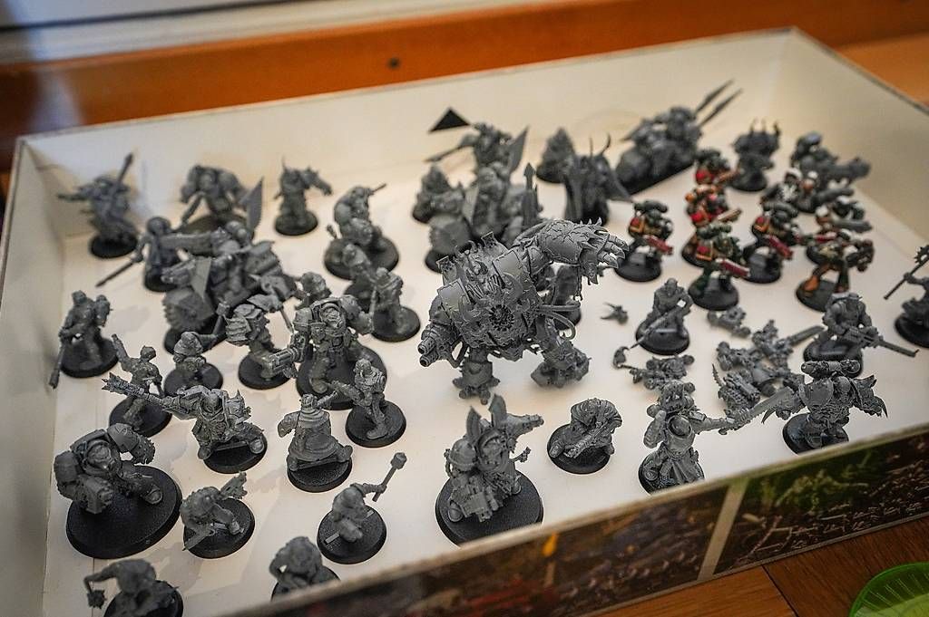 Kit di modellismo & Modellini statici: Warhammer 40000: Dark Vengeance Set + Farben – Usato da Gerlafingen venduto da sim0n2005 2