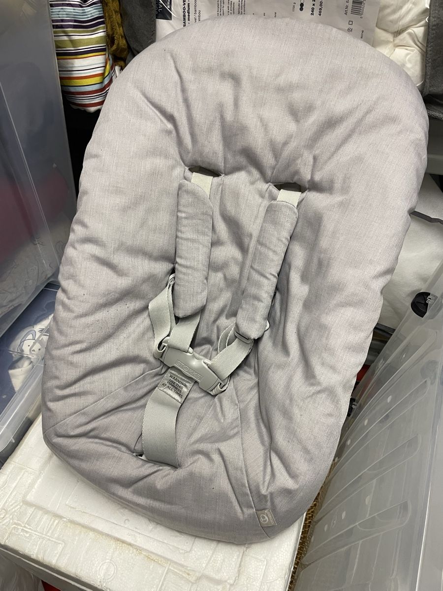 Stokke Seggioloni: Tripp Trapp newborn seat attachment – Usato da Rüschlikon venduto da Sukhi_H