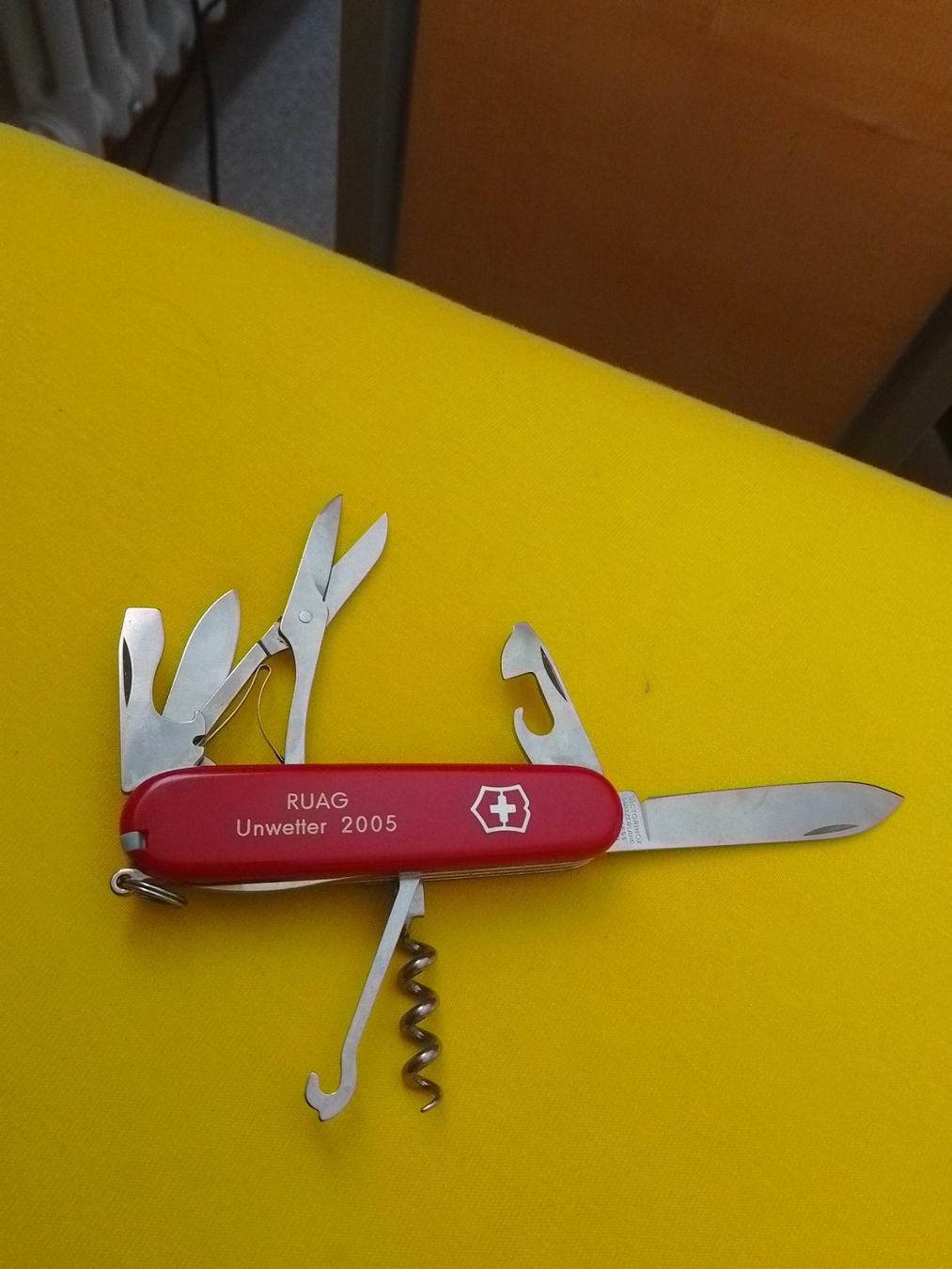 Victorinox Coltelli tascabile: Sackmesser, Unwetter 2005 – Usato da Weinfelden venduto da PaterPio1968