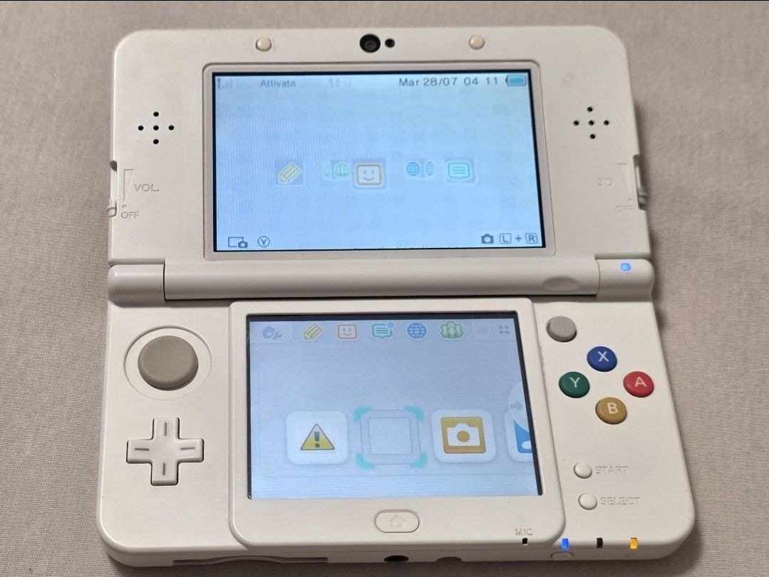 Nintendo Konsolen: NEW NINTENDO 3DS | WHITE – Gebraucht aus Bellinzona von egemon 3