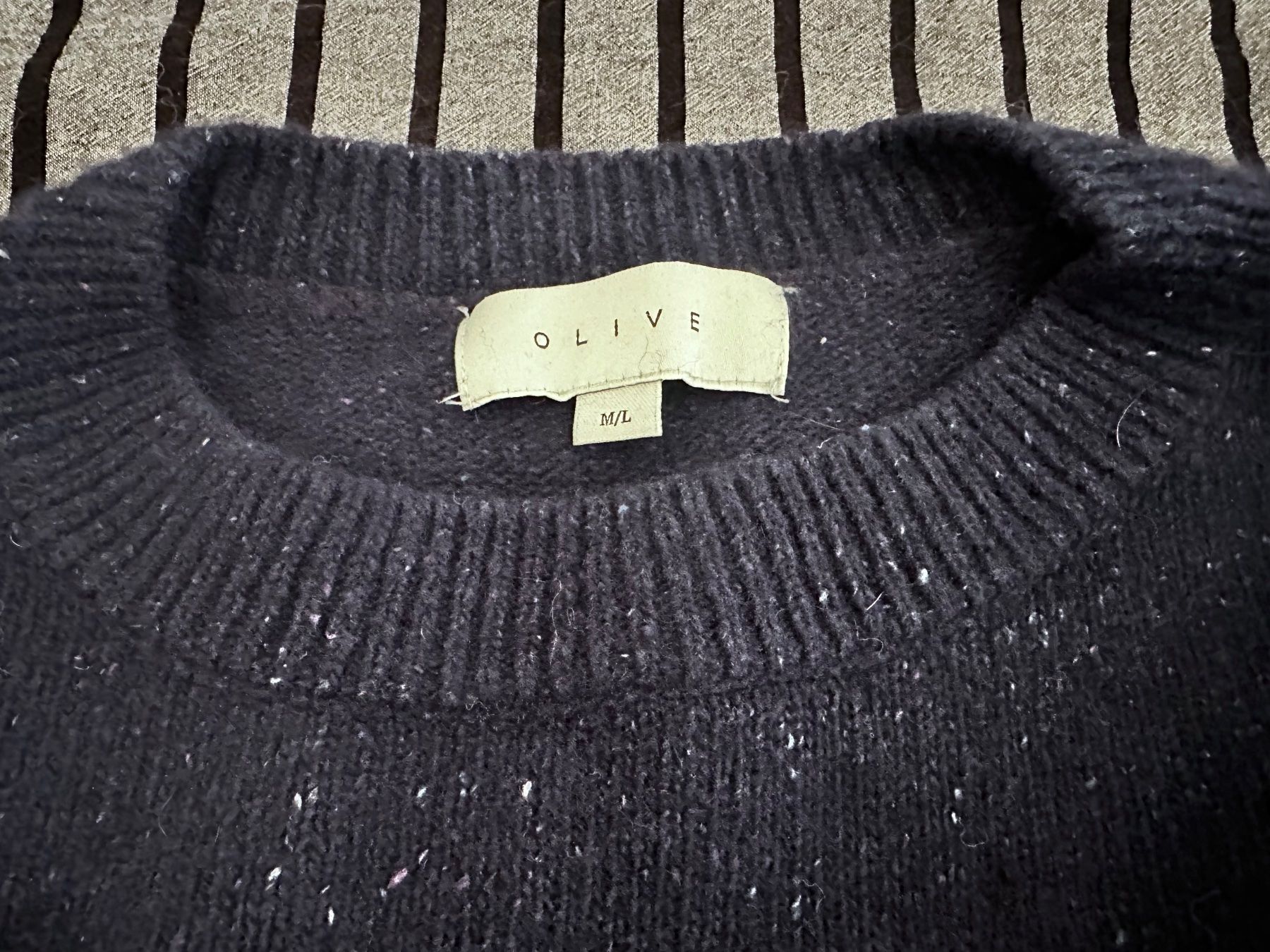 Maglioni & Felpe: Dunkelblauer Woll-Pullover - Kastiger Schnitt – Usato da Haldenstein venduto da enie123 1