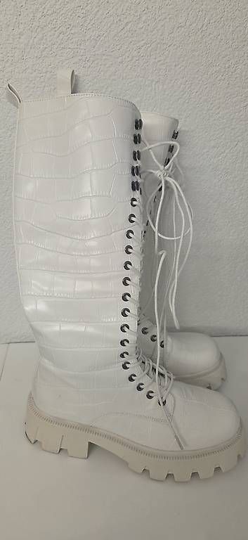 Damenschuhe: Schnürrstiefel Grösse 40 top Zustand – Gebraucht aus St. Urban von kun_9gl9 3