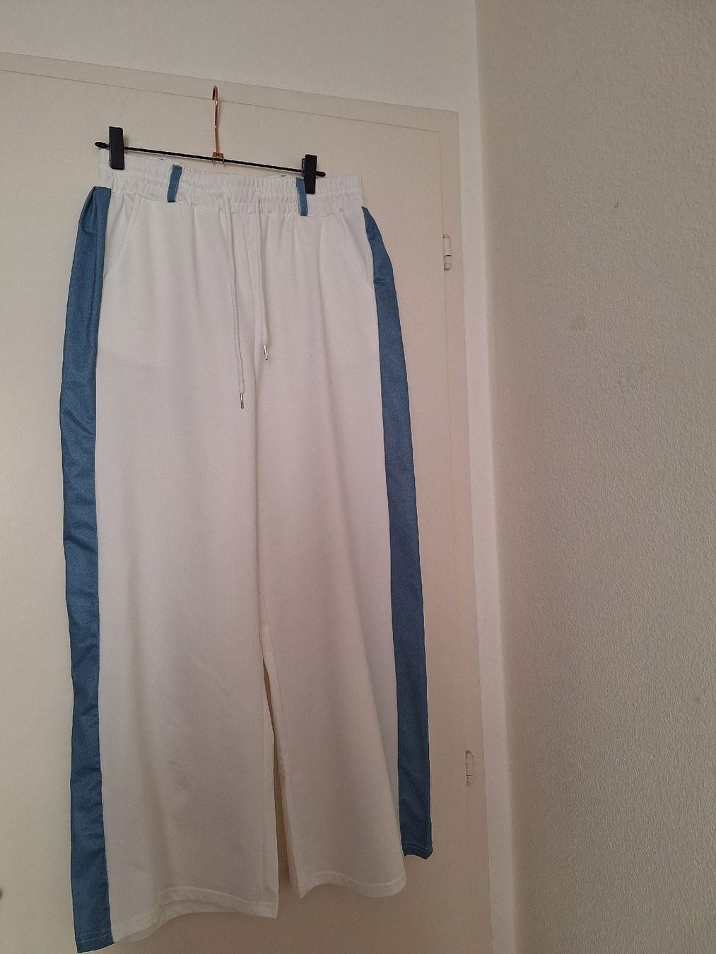 Completi & Tailleur: Ensemble veste avec pantalon. – Nuovo (secondo la descrizione) da Fribourg venduto da car_6vvs 3