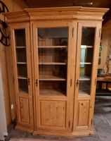 Vitrine aus Altholz