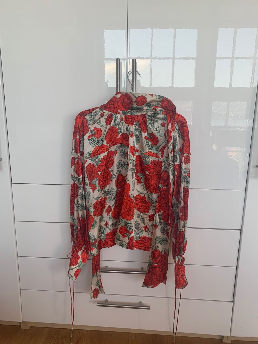 Ganni Chemisiers: GANNI SEIDE Bluse / Schluppenbluse Oversized – D'occasion à Horgen par mag_scv9 1