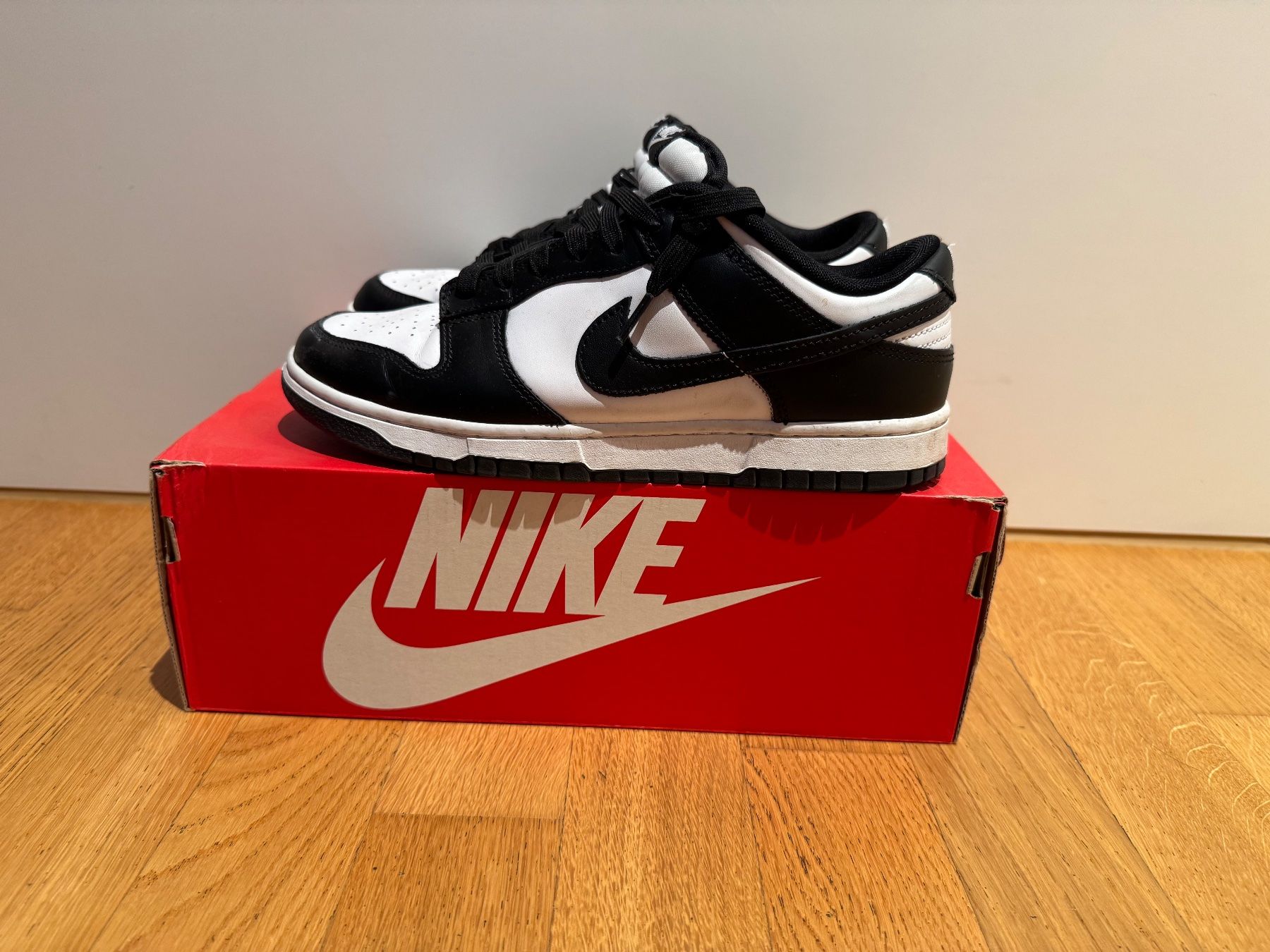 Chaussures hommes: Nike Dunk Low Panda Gr:41 – D'occasion à Sissach par Kicks13