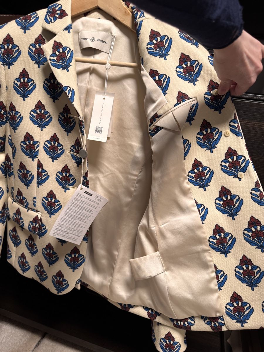 Jacken: Tory Burch Blazer, Grösse 0, Neu, Multi-Button – Neu und originalverpackt aus Wilderswil von Renaissance1 7